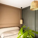 Maison De Luxe