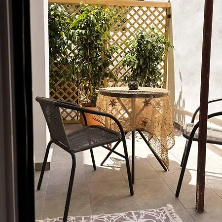 Maison De Luxe * Chalkís